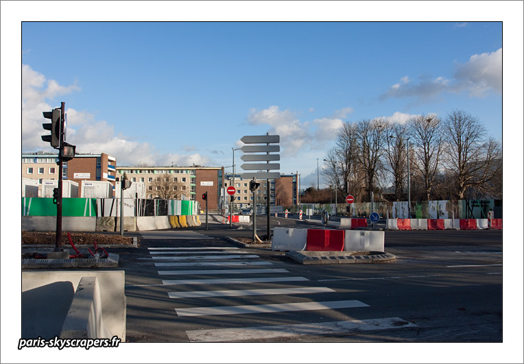 http://www.pss-archi.eu/membres/Nekobasu/lille/porte_valenciennes-20110109-02.jpg